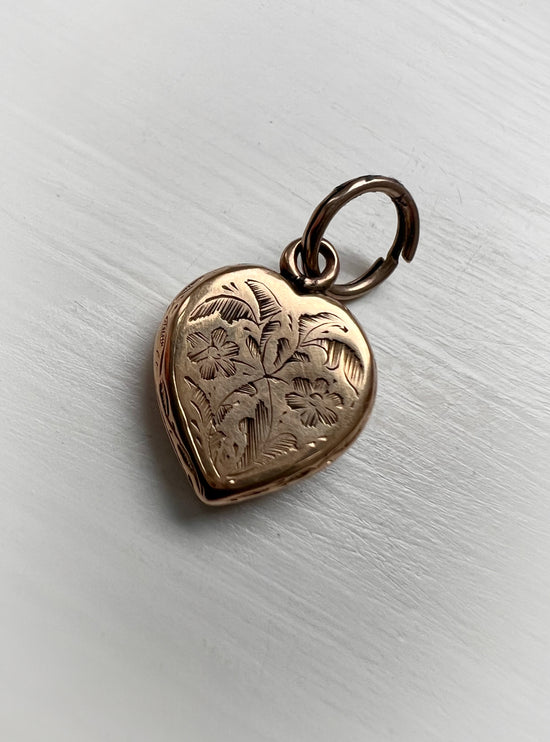 VICTORIAN 15CT GOLD HEART PENDANT