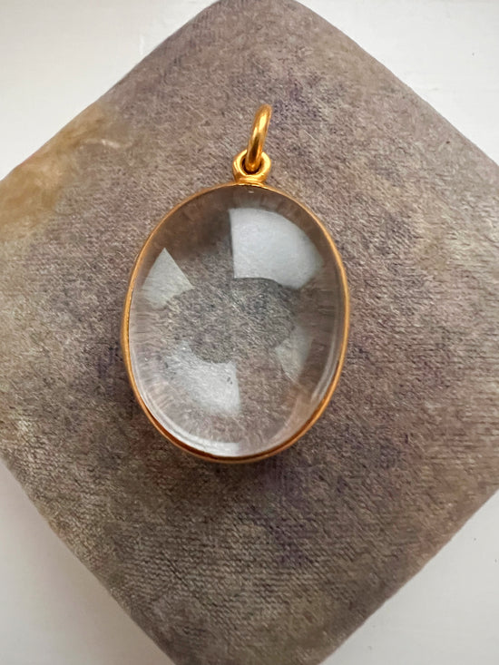 VICTORIAN 15CT GOLD & ROCK CRYSTAL LOCKET