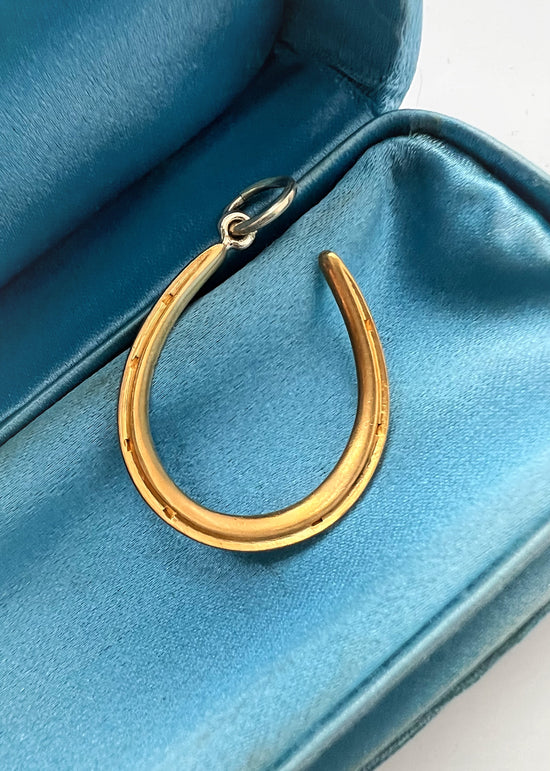 VICTORIAN 15CT GOLD HORSESHOE PENDANT