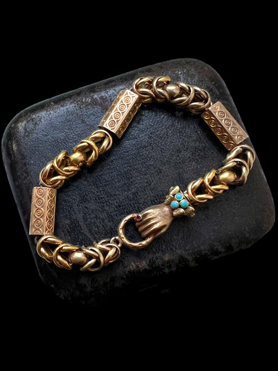 GEORGIAN 15CT GOLD BRACELET WITH A GEM SET HAND & SNAKE CLASP