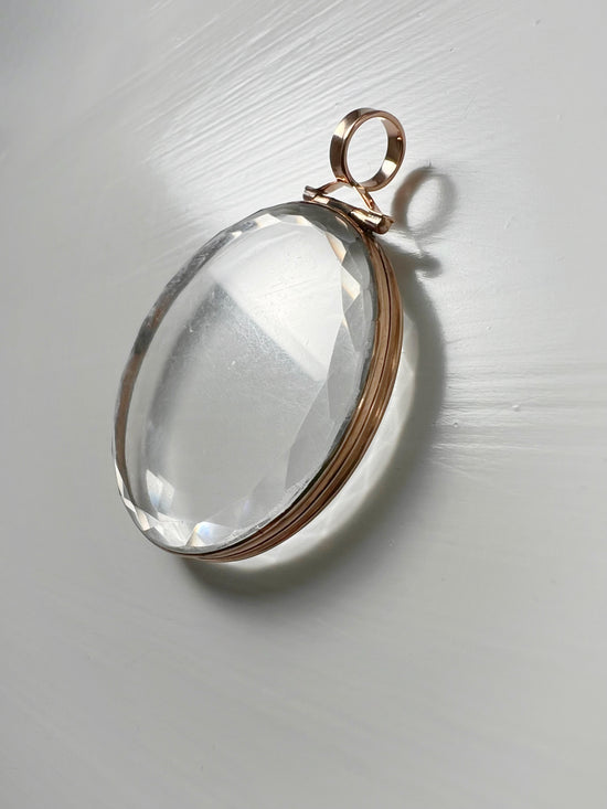 EARLY 19TH CENTURY FACETED GLASS LOCKET