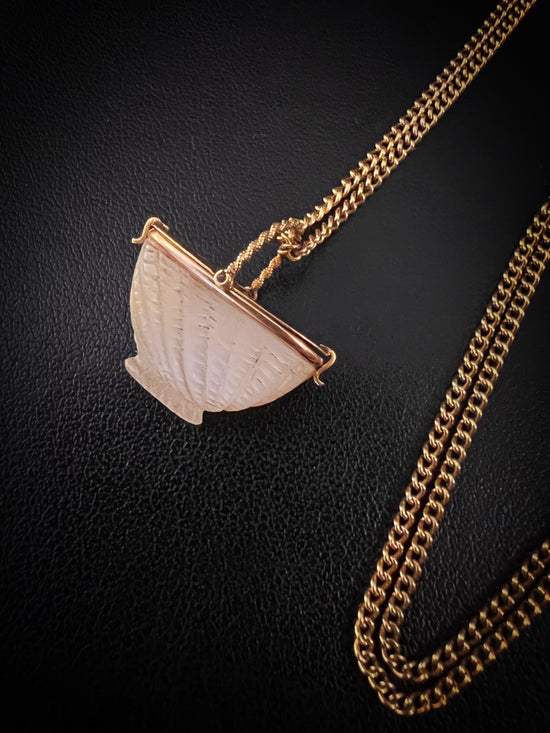 19TH CENTURY MOTHER OF PEARL & 18CT GOLD BASKET PENDANT