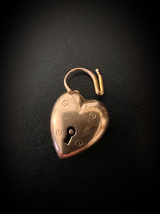 VICTORIAN PUFFY HEART PADLOCK PENDANT/CLASP