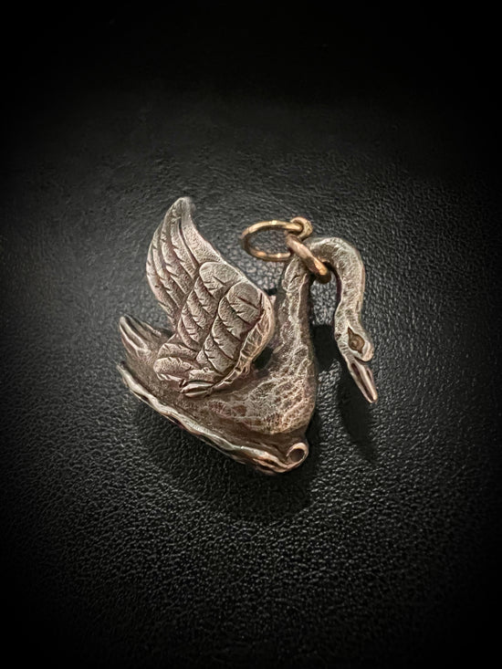 EARLY 19TH CENTURY FRENCH SWAN PENDANT