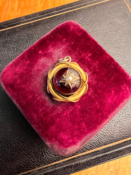 VICTORIAN GARNET PENDANT