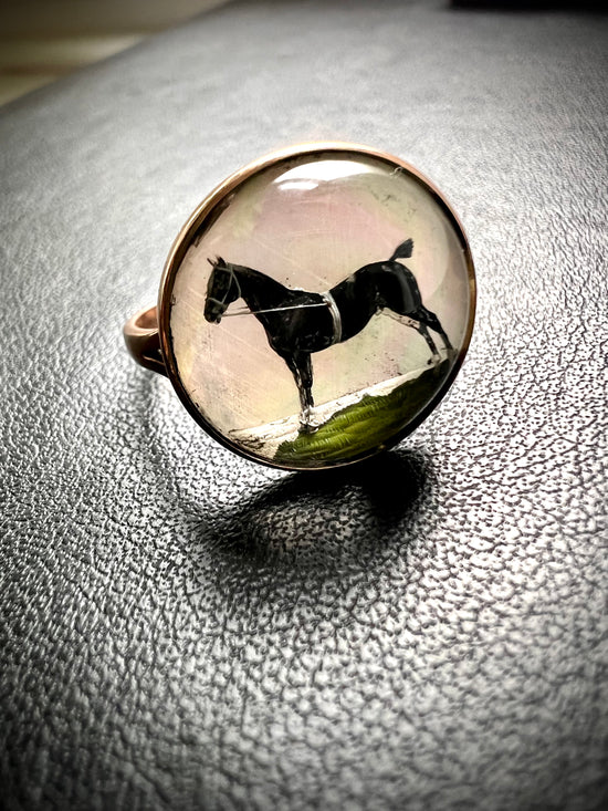 VICTORIAN ESSEX CRYSTAL HORSE RING